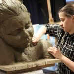 Gratia Artis - kursy na ASP kurs rzeźby studium portretowe w glinie